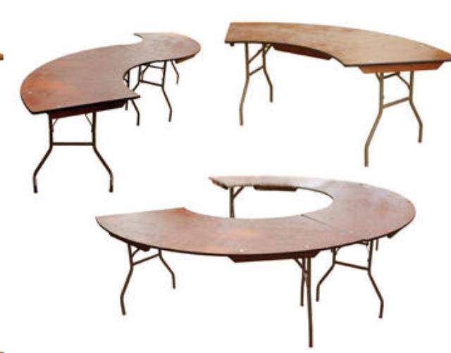 7 ft Serpentine Table