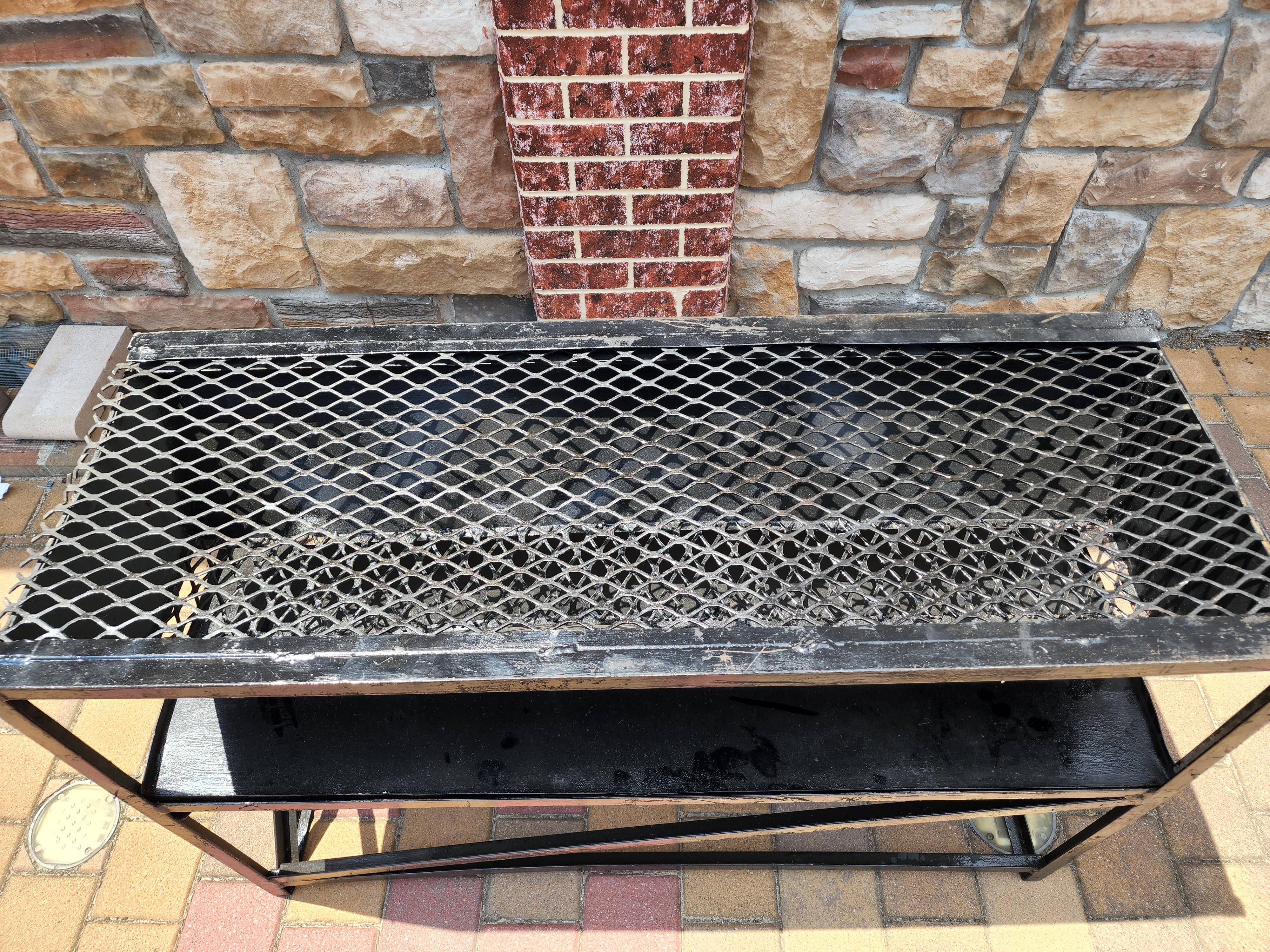 4 ft Charcoal BBQ Grill