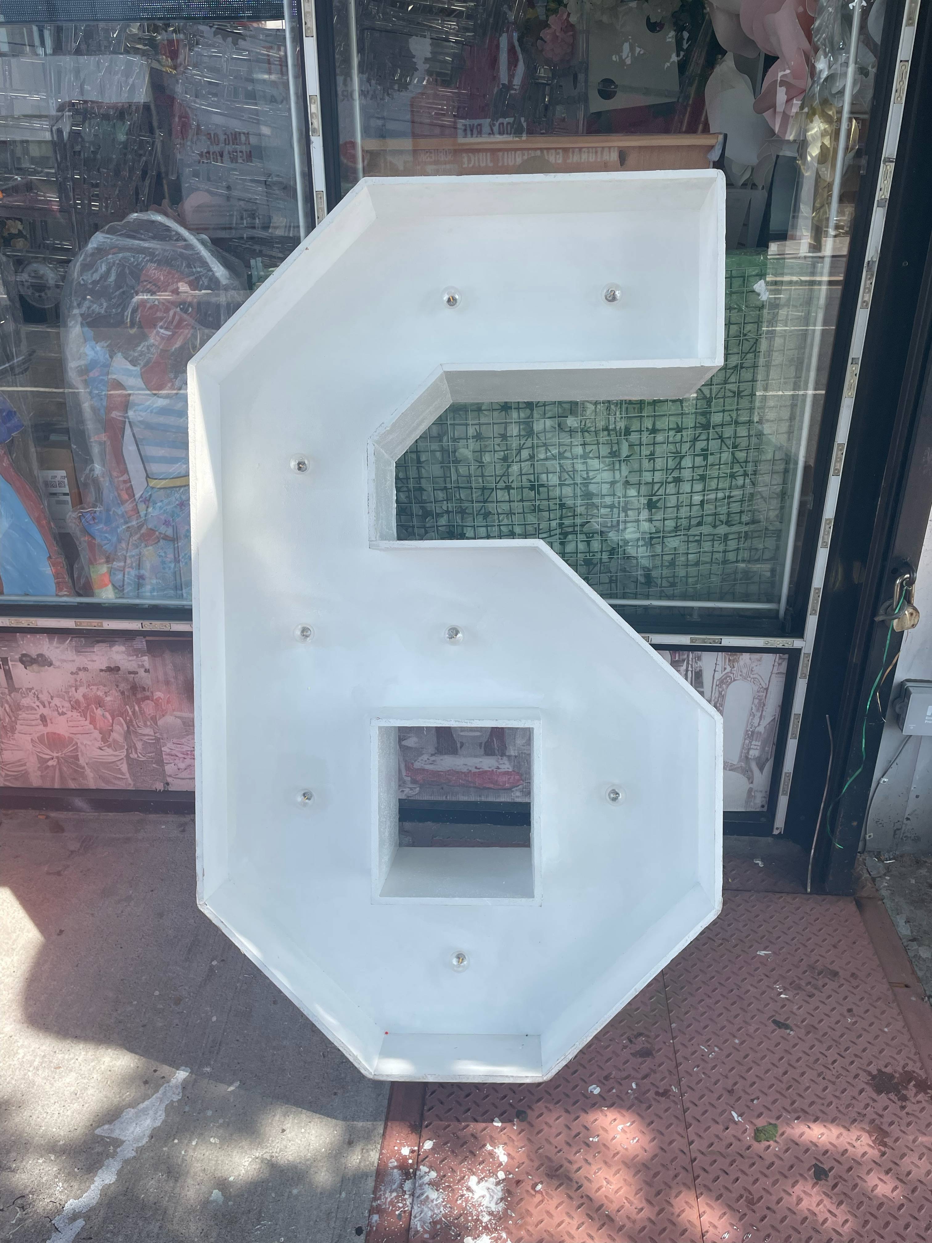 Marquee Numbers