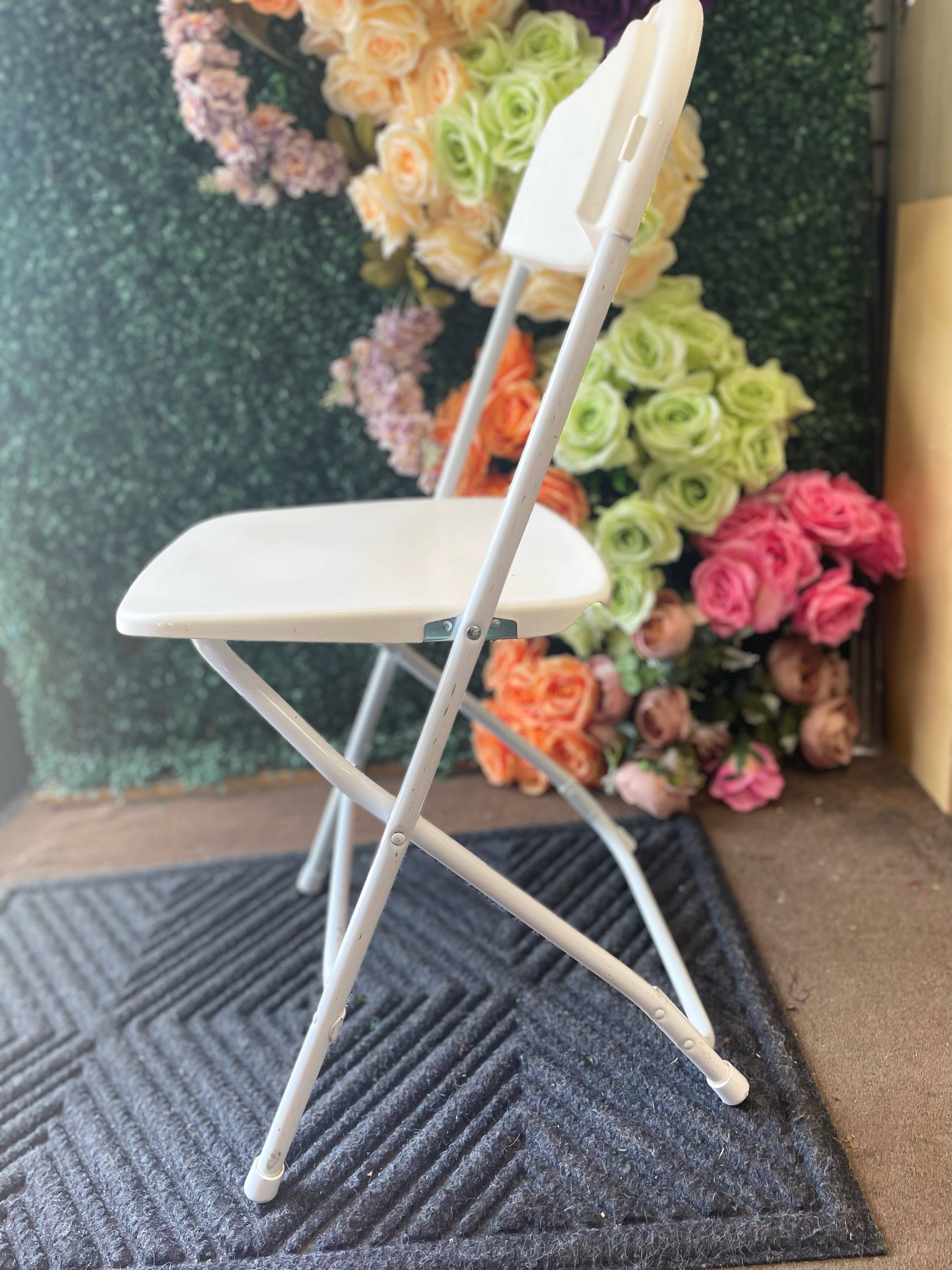 Resin White Folding Chairs