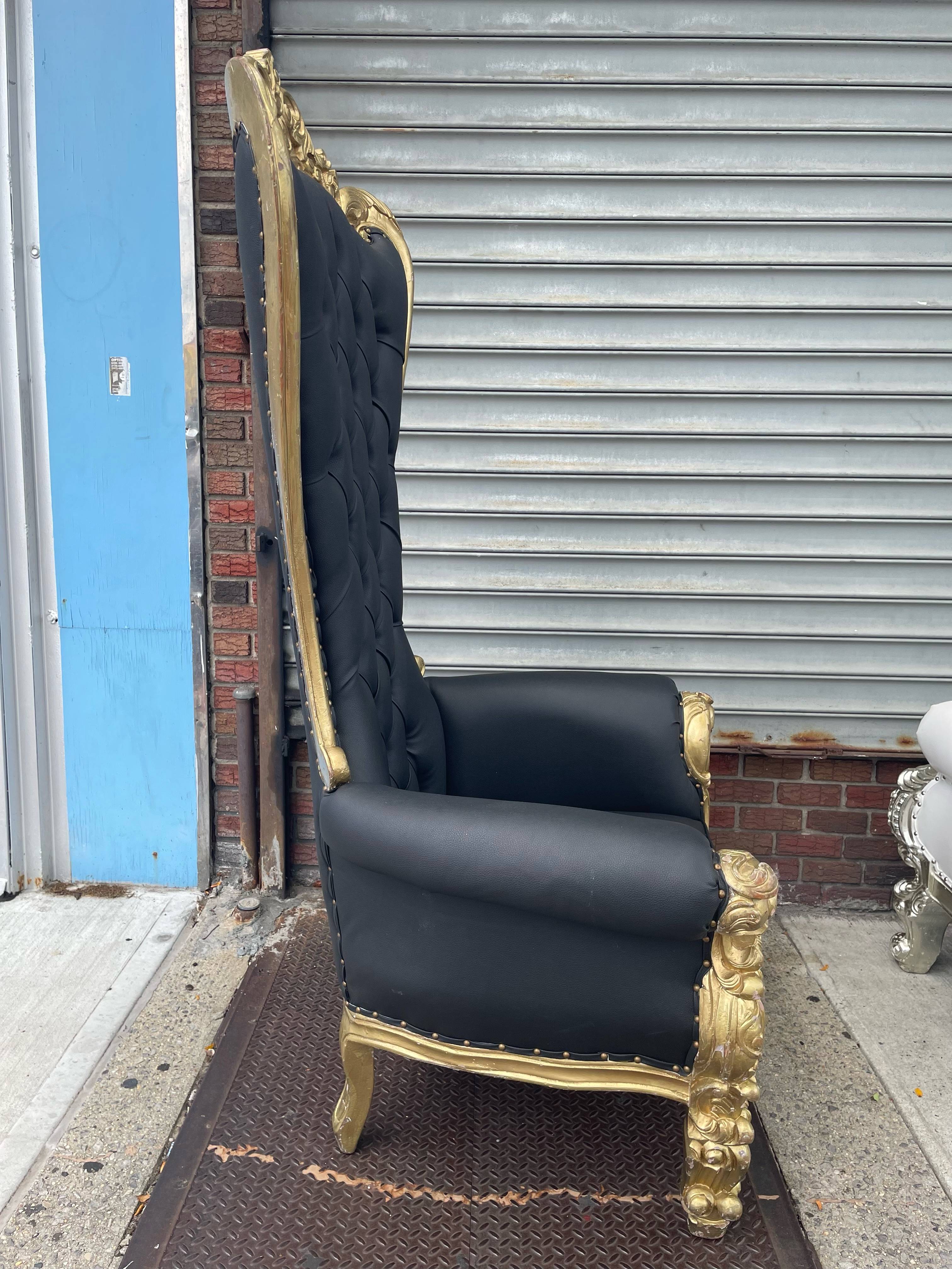 Throne Chair