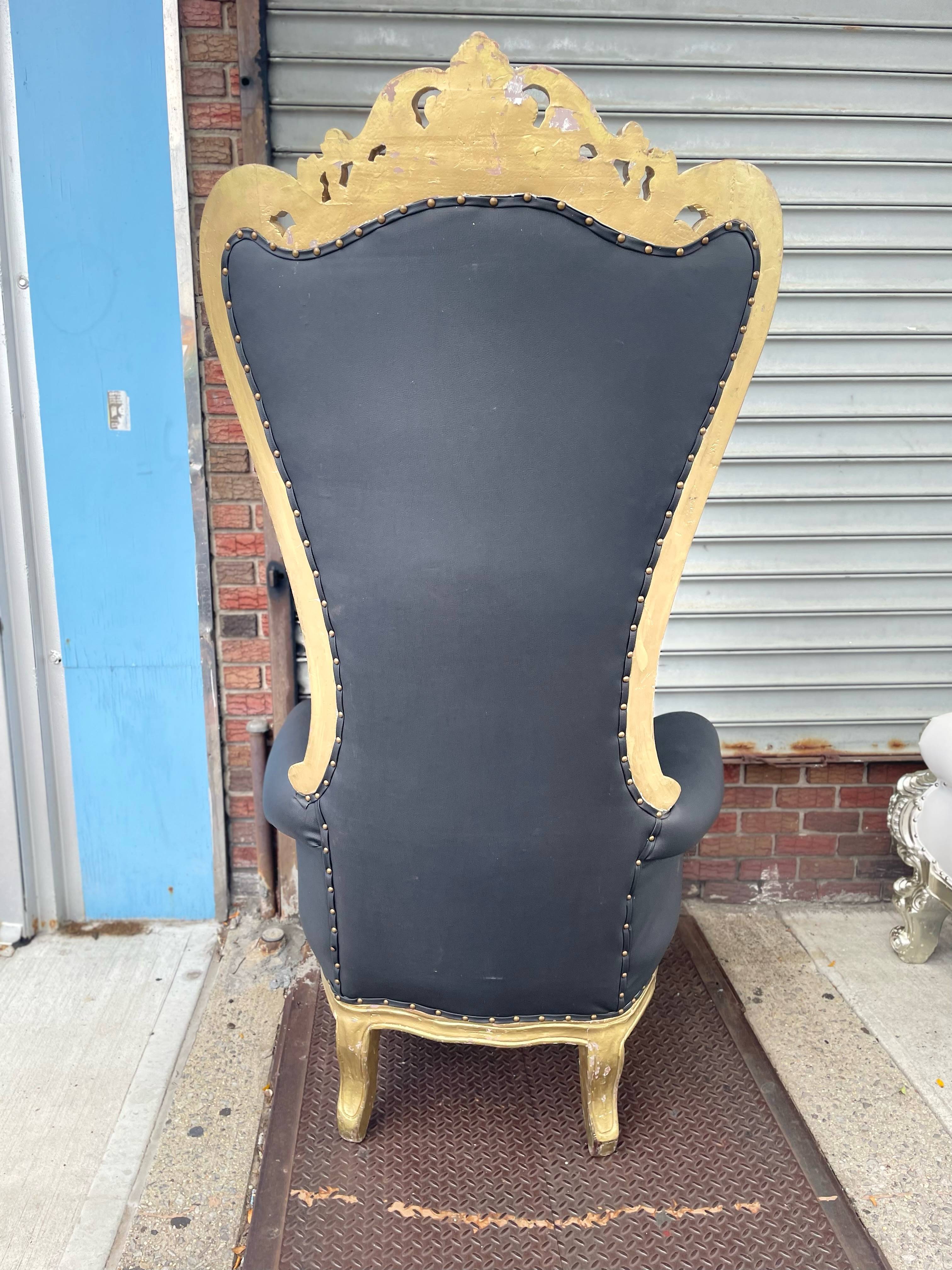 Throne Chair